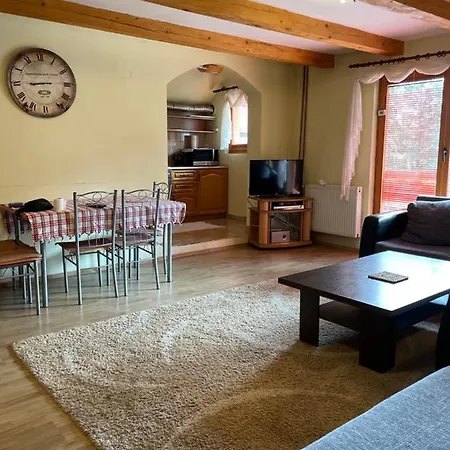 Apartment Megara Vlasic