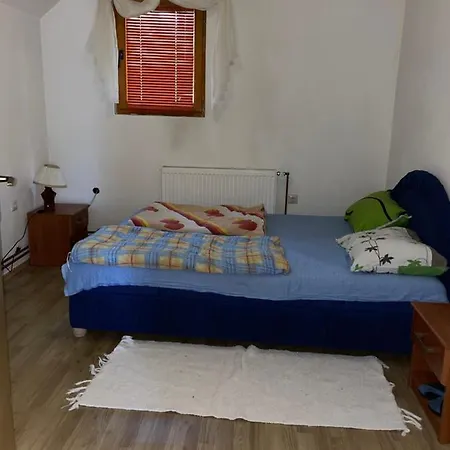 Apartment Megara Vlasic