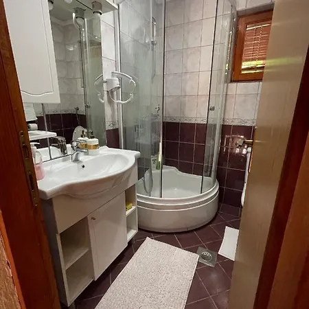 Megara Vlasic Apartment Sisava