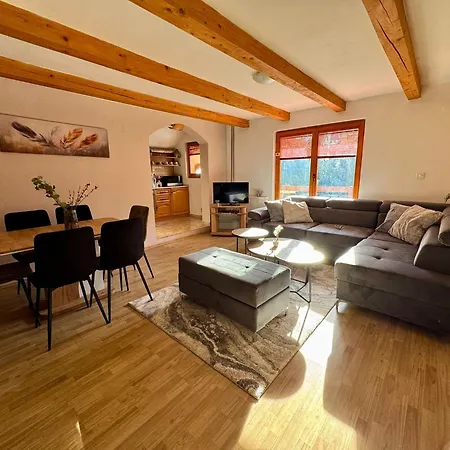 Megara Vlasic Appartement Sisava